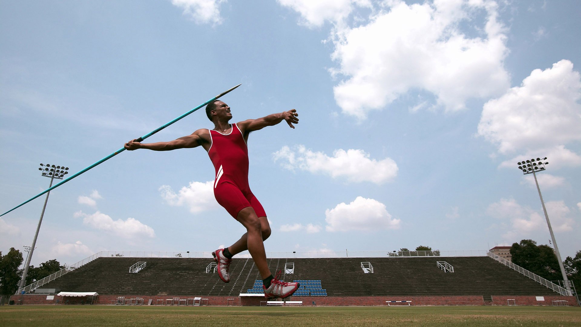 中国足球球员大赛经验对技战术稳定性的影响，中国足球比赛的人